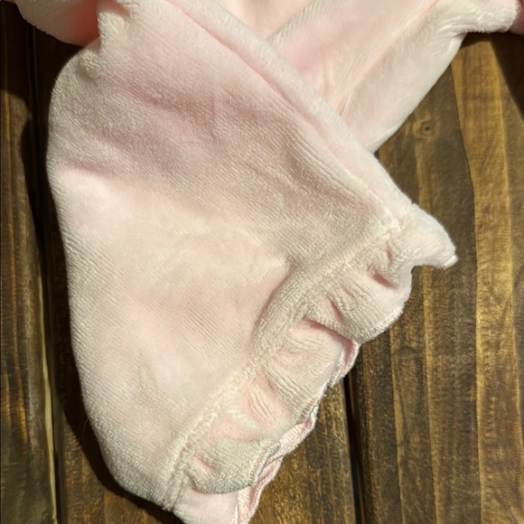 Sweet Pink Ruffle Baby Set - Picture 4 of 9